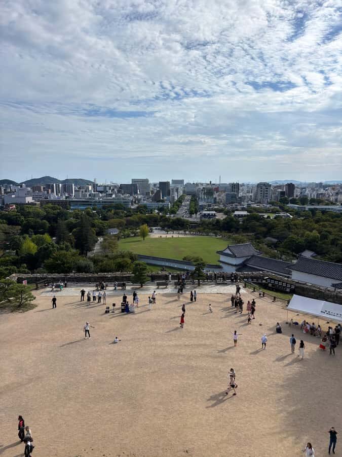 Osaka: Himeji Castle, Koko-en Garden & Kobe Nightscape Tour - Himeji Taiyo Park: A World of Landmarks in One Place