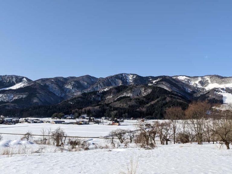 Osaka: Kannabe Highlands Skiing and Snowboarding 2-Day Trip - Skiing and Snowboarding