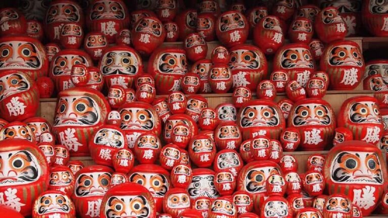 Osaka: Katsuoji Temple Guided Tour with Bus Transfer - An In-Depth Look at the Katsuoji Temple Guided Tour