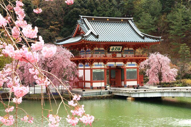 Osaka / Kyoto: Katsuoji, Arashiyama & Kinkaku-ji One Day Tour - Kimono Forest & Togetsukyo Bridge: Art Meets History