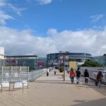 Osaka: UNIQUE Cup Noodles Museum and Planes up close - Senrigawa Dote Park: Plane Photography Heaven