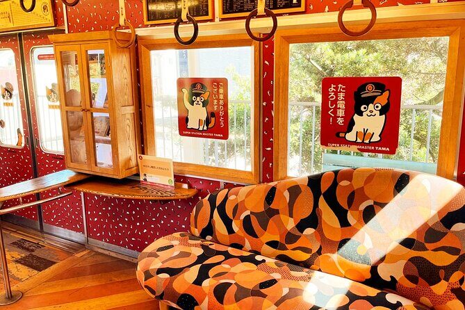 Osaka Wakayama Cat Train, Seafood market, Hot Springs Tour - The Sum Up