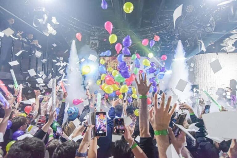 Osaka:AMMONA Nightclub Admission Ticket with Drink/VIP Plan - Who Should Consider Visiting AMMONA?