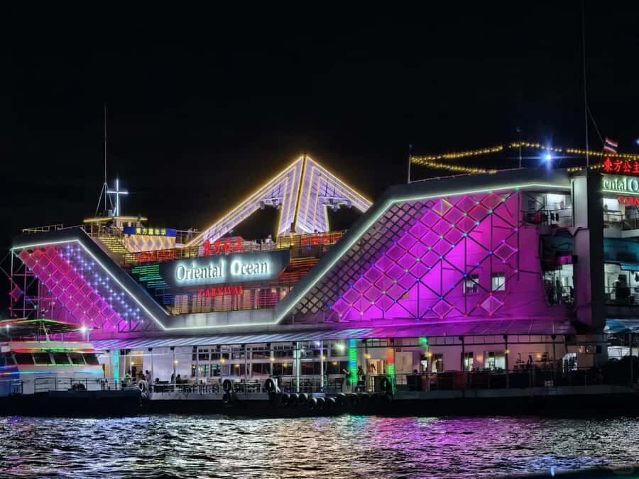 Pattaya Ocean Sky & Oriental PrincessBuffet DinnerPickup - The Dining Experience: A Feast for the Senses