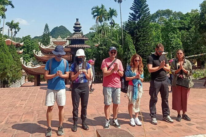 Perfume Pagoda 1 Day Tour from Hanoi with Traditional Boat Ride - Is This Tour Worth the Price?