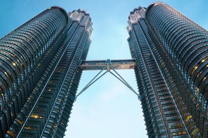 Petronas Twin Tower Skybridge View & Dining Experience Tour with Local Host - Who Is This Tour Best Suited For?