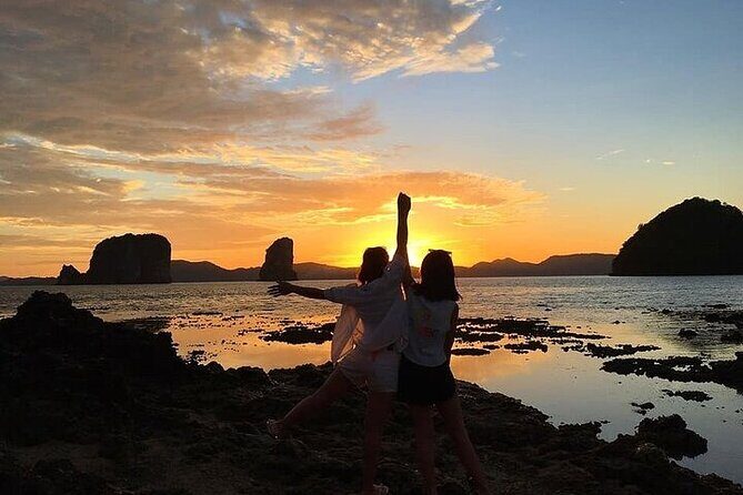 Phi Phi and 4 Islands sunset tour plus BBQ Dinner and Plankton - Practical Aspects and Insights