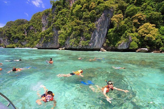Phi Phi & Bamboo Island Premium Tour by Speed Boat - Starting the Day: Smooth Pickup and Comfort