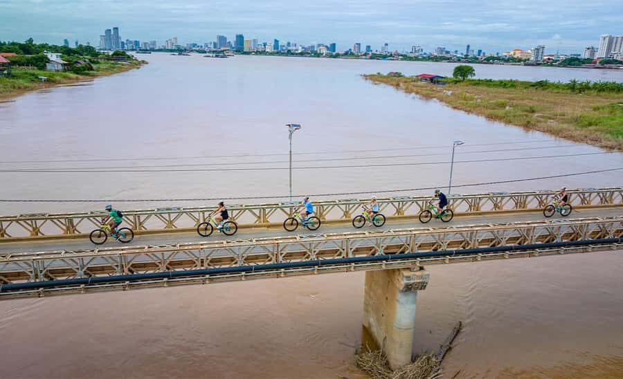 Phnom Penh Silk Island Sunset Bike Tour / E-Bike or Tuk Tuk - What Makes This Tour Special?