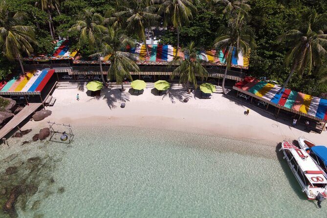 Phu Quoc 1-Day 3 Island and Cable Car Discovery - First Stop: Phu Quoc Center for a Quick Cultural or Scenic Intro