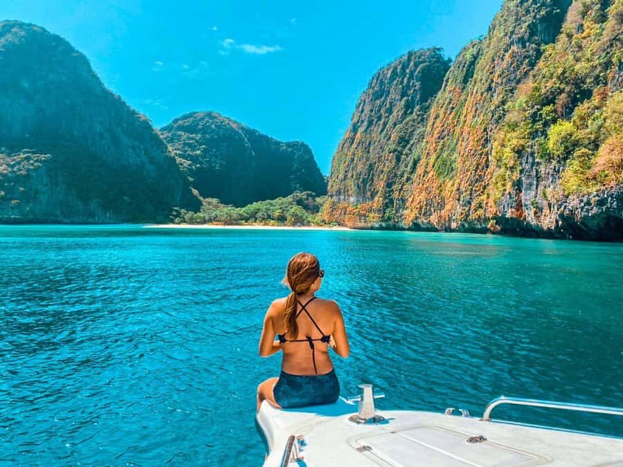 Phuket: Early Speedboat to Phi Phi, Bamboo, Snorkel & Lunch