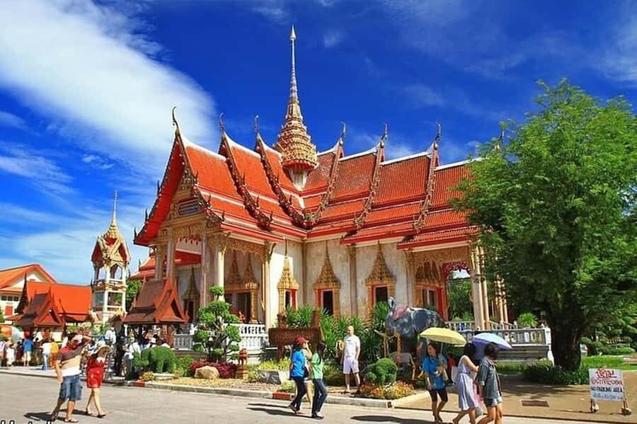 Phuket: Half-Day Guided City Highlights Tour with Pickup - Transportation, Group Size, and Value