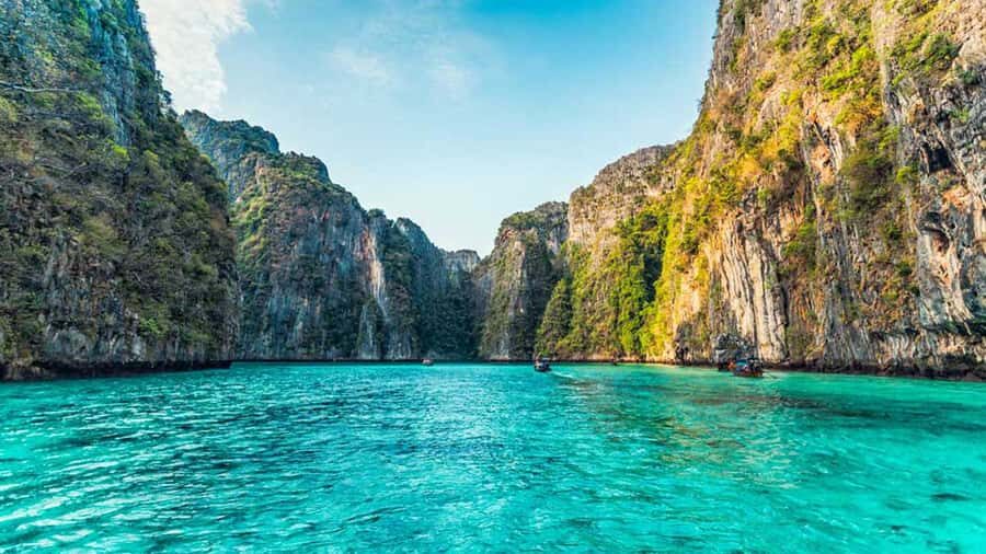 Phuket to Phi Phi Full-Day Luxury Speed Boat Charter - Morning Highlights: Maya Bay and Khai Islands