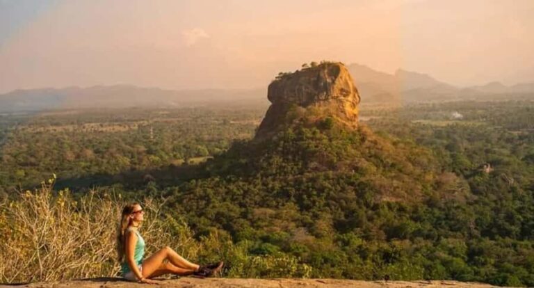 Pidurangala Rock Sunrise & Sunset Tour with Panoramic Views - What to Expect During the Hike