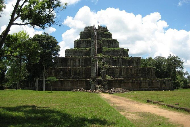 Preah Vihear and Koh Ker 1-Day Tour - Practical Aspects and Tips