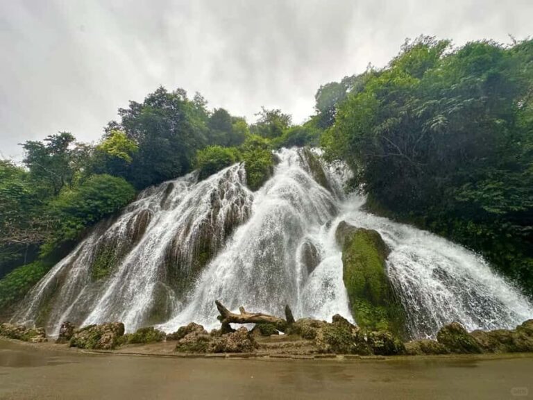 Premium Day Trip to Xiaoqikong - Scenic Drive into Guizhou’s Karst Landscape