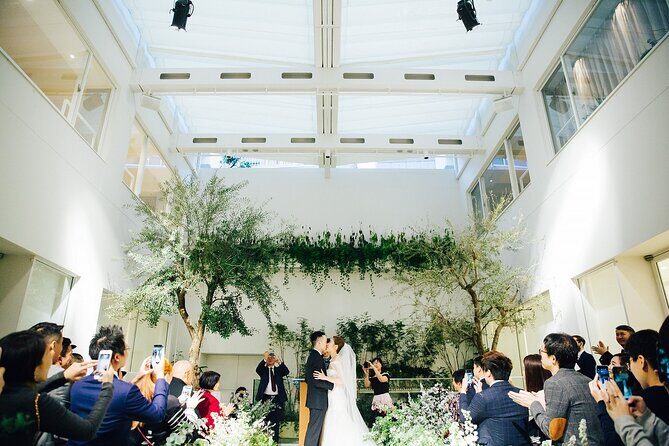 Private 3 Hour Wedding Reception Photography with Lunch in Tokyo - FAQs