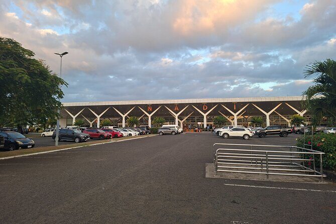 Private Airport Transfer to Shangri-La - Additional Insights and Practical Tips