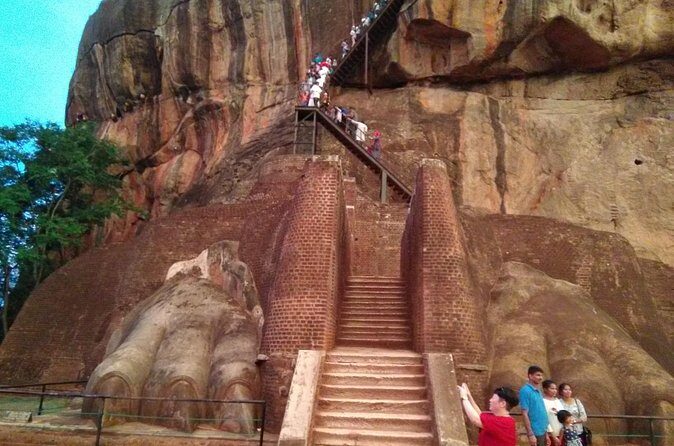 Private all inclusive Day trip Sigiriya Lion rock and Dambulla Cave temple - Transportation and Value