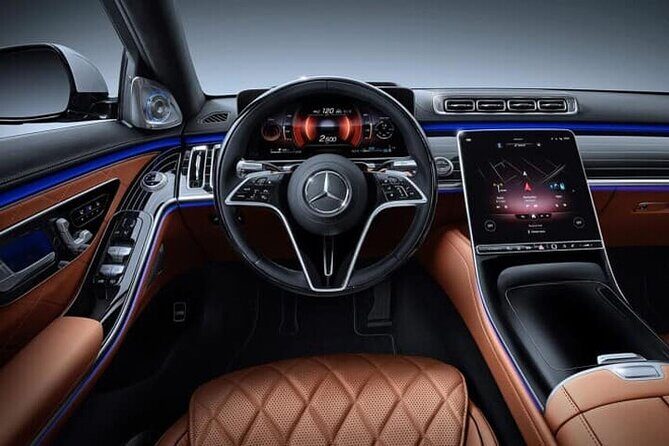 Private Arrival Pudong Airport PVG to Shanghai City by Luxury Car - What to Expect from the Experience