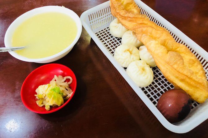 Private Beijing Breakfast Walking Tour - Beihai Park: Inner Calm and Cultural Observation