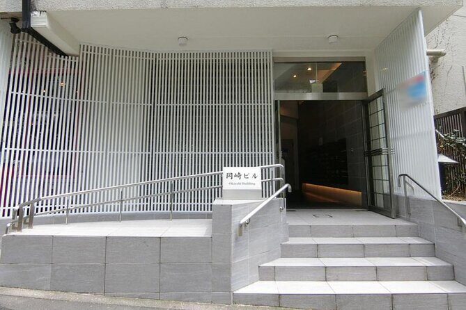 Private calligraphy lessons in a Japanese-style room in Shibuya - Overview of the Calligraphy Experience in Shibuya