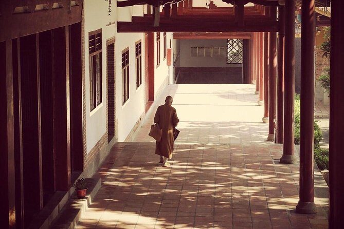 Private Day Tour to Visit Guanghua Temple and Meizhou Island from Xiamen - The Ferry Ride to Meizhou Island: Scenic and Cultural