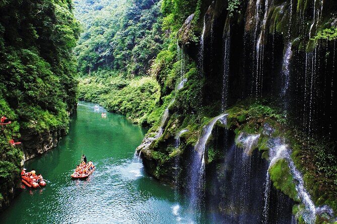 Private Day Trip of Mengdong River Rafting from Zhangjiajie - The Experience on the Water