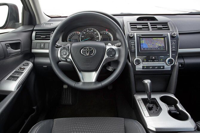 Private Departure Transfer: From Hotel to Phuket Airport by Car - The Experience from Booking to Drop-off