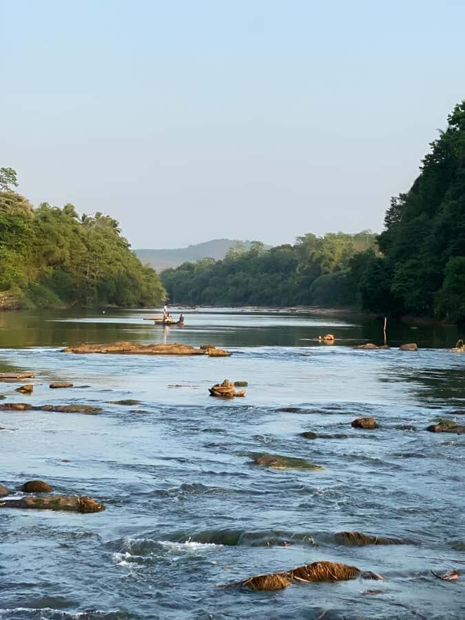Private Driver: Kelaniya Temple & River View Scenic Ride - Scenic Kelani River Viewpoint