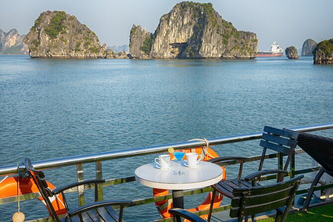 Private Full Day Cruise Shore Excursion in Halong Bay - Detailed Breakdown of the Itinerary