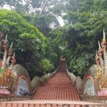 Private Guide: Doi Suthep and Wat Pha Lat Tour - Exploring Doi Suthep: The Iconic Temple with a View