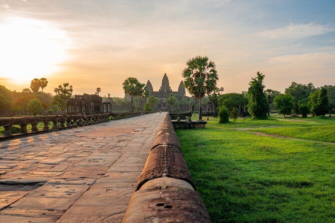 Private Guided Angkor Sunrise Half Day Tour with 3 Main Temples - The Detailed Itinerary Breakdown