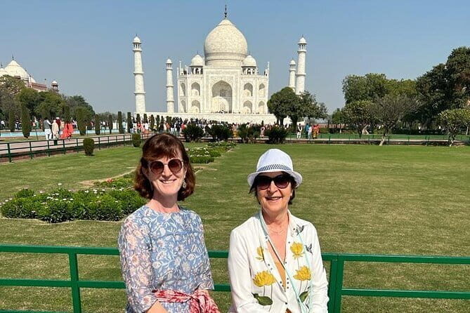 Private Guided Sunrise Walking Tour in Taj Mahal - Detailed Breakdown of the Itinerary