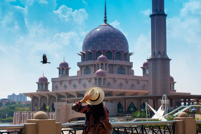 Private Half Day Putrajaya Tour with Lake Cruise Experience - Practical Tips for Your Tour