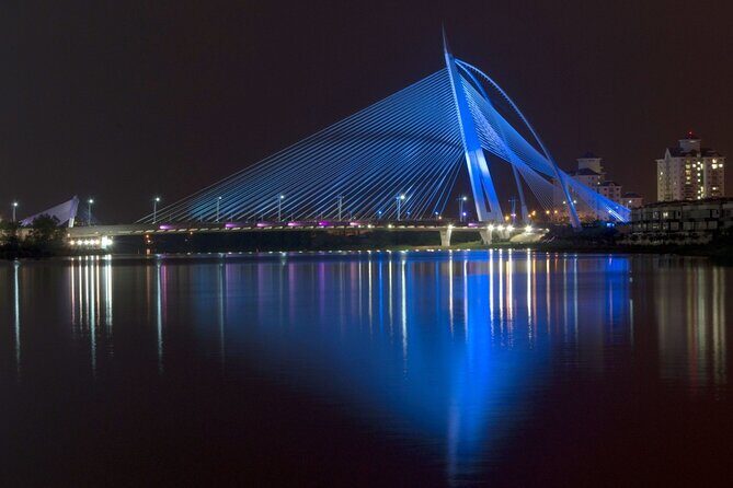 Private Half-Day Putrajaya Tour with Lake Cruise - The Lake Cruise: A Highlight on Its Own