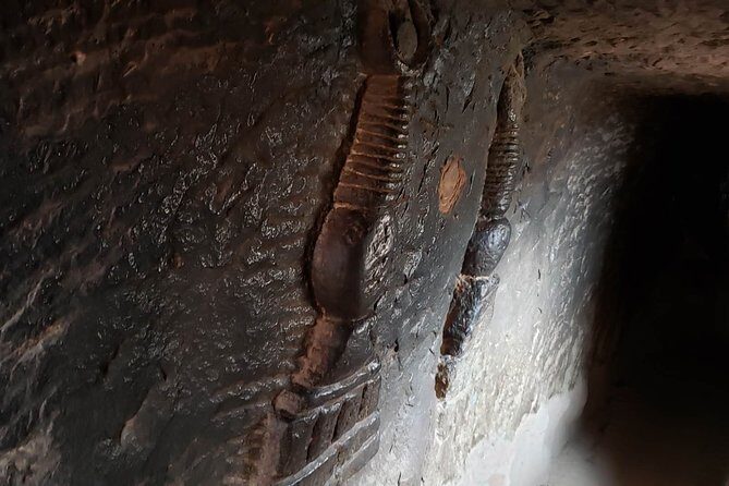 Private Hiking Tour: Pingshanhu Grand Canyon and the Horse Hoof Temple Grottoes - Detailed Review of the Tour