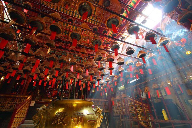 Private Hong Kong Tour with Jumbo Kingdom Floating Restaurant Dim Sum Lunch - Who Is This Tour Best For?