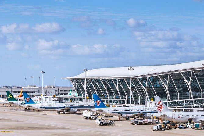 Private Hongqiao Airport Arrival Transfer to Shanghai City Hotel or Residence - Key Points