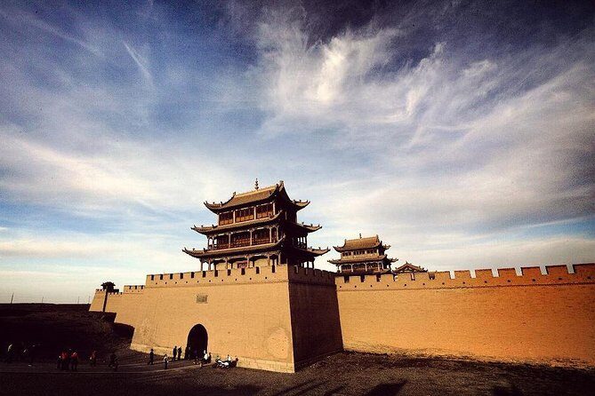 Private Jiayuguan Day Tour to Jiayuguan Fort, Overhanging Great Wall and More - Who Should Consider This Tour?