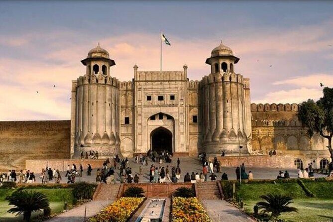 Private Lahore Full Day Sightseeing Tour with Local Guide - Why This Tour Stands Out