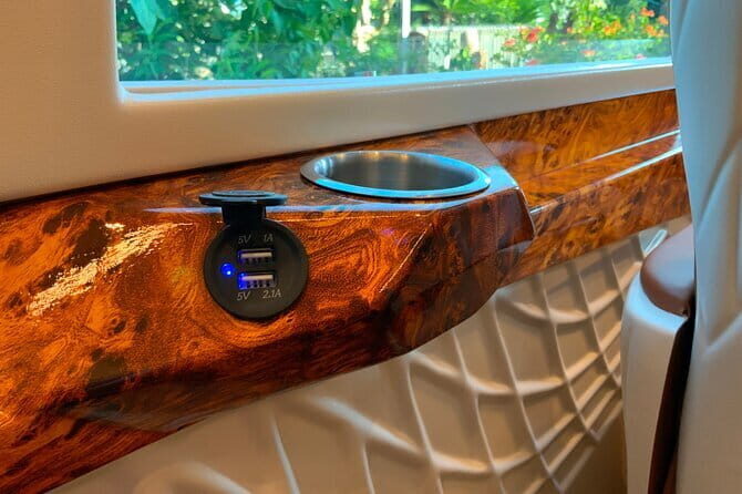 Private Limousine DCar Transfer Danang, Hoian to Hue | Vietnam - The Ride Experience: What to Expect