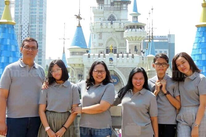 Private Lotte world 1 day pass + Round Transfer In Seoul - Detailed Review of the Tour Experience