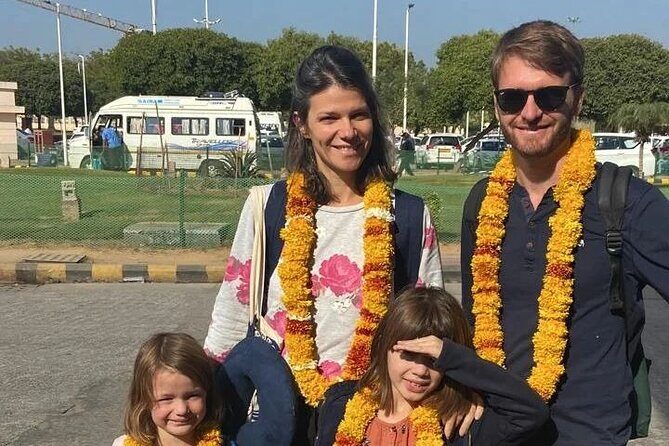 Private Lucknow Arrival Transfer - Airport to Lucknow Hotels drop - What to Expect: The Transfer Experience