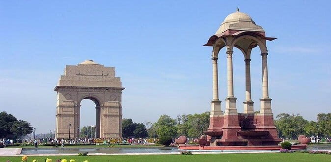 Private Old and New Delhi Tour - Best of Delhi in 8 Hours with Entrances - What Makes This Tour Stand Out?