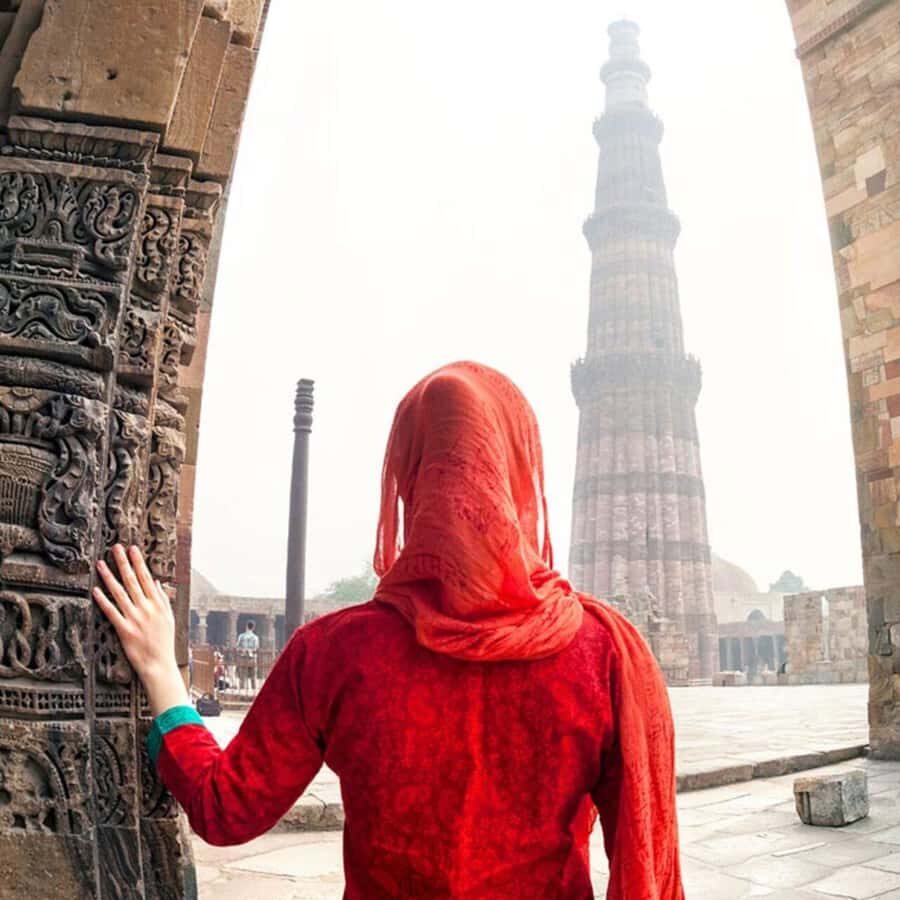 Private Old & New Delhi Tour with Female Guide, Car & Lunch - Why This Tour Offers Good Value