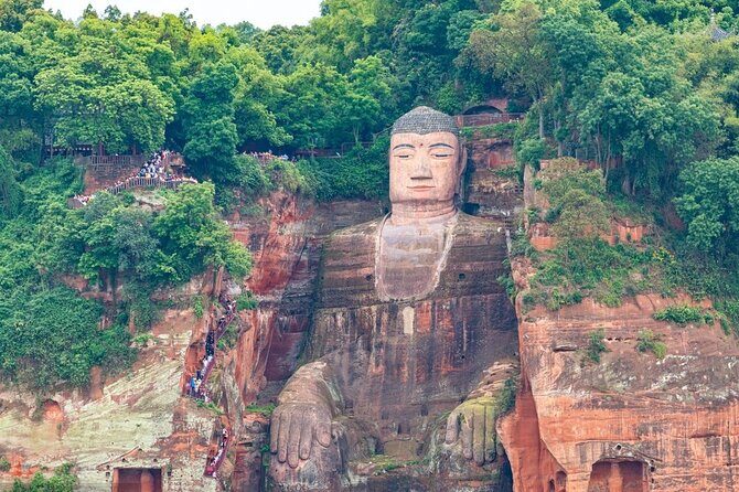 Private One-Day Tour: Chengdu Panda Base and Leshan Giant Buddha - Authentic Cultural and Scenic Experiences