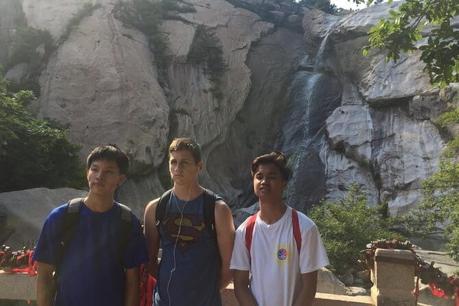 Private Qingdao Laoshan day tour with lunch& round way cable car - Insights from the Reviews