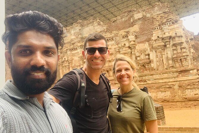 Private Sigiriya, Polonnaruwa & Cave Temple Tour from Dambulla - Stop 1: Dambulla Cave Temple