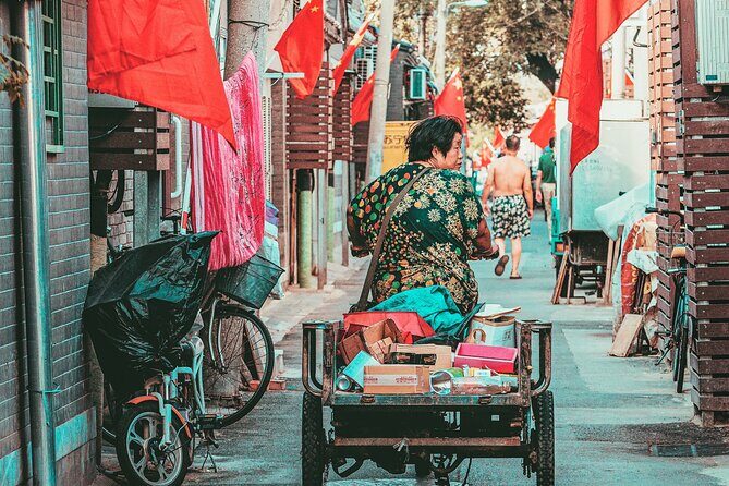 Private Tour-Drum Tower, Hutong Food Taste and Local Brewery Beer - Logistics and Practical Tips